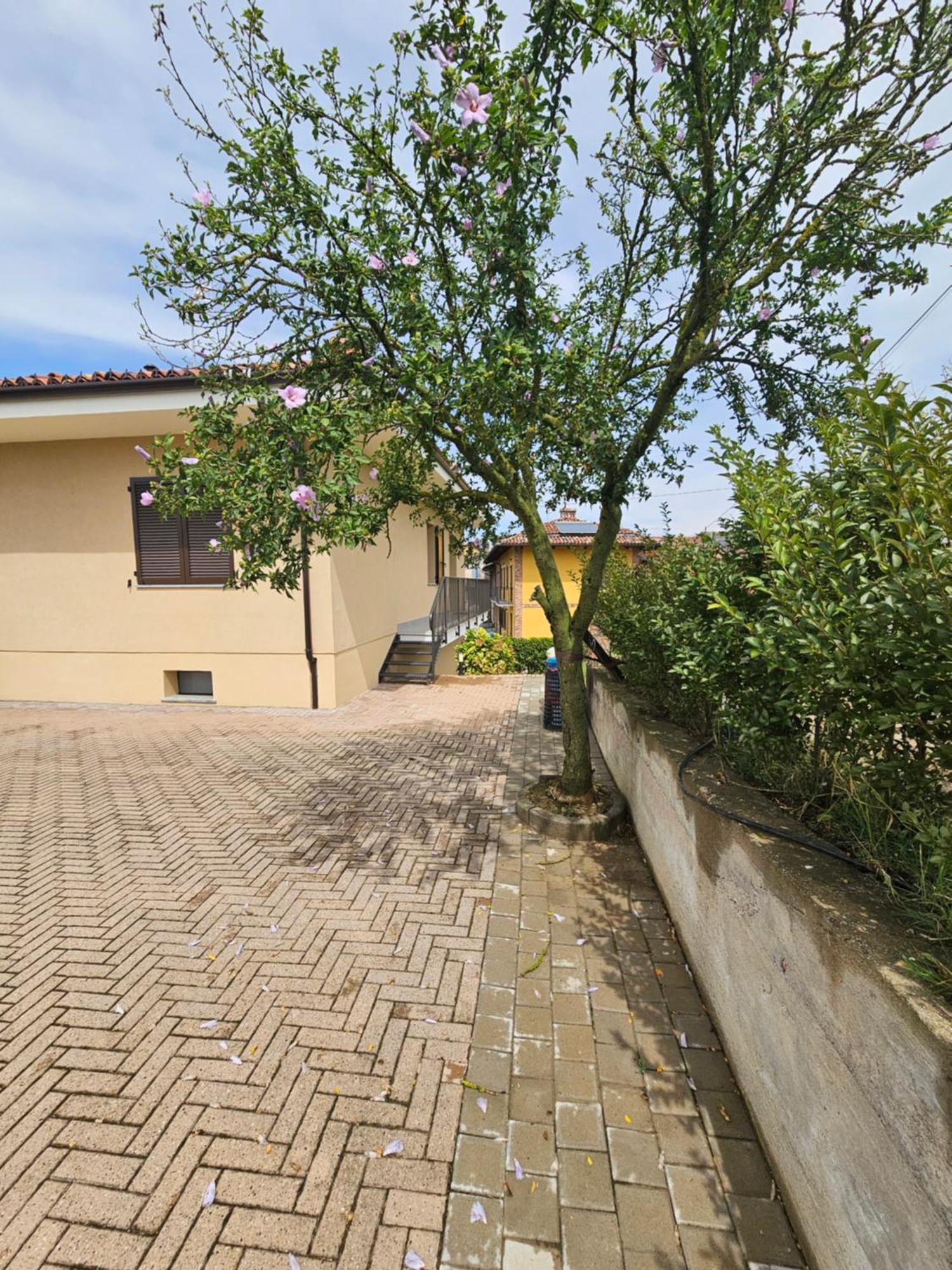 La Casa In Rivalta Villa Verduno Exterior photo